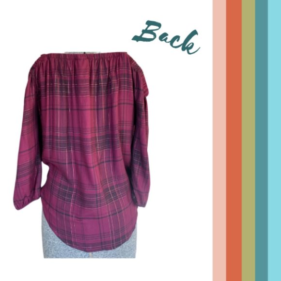 Torrid Peek-A-Boo Shoulder Top (NWOT) - Picture 3 of 4